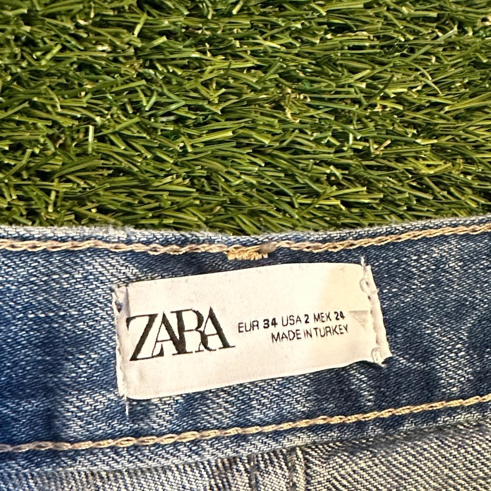 Zara Super Flared Faded Blue Denim Jeans - Picture 4 of 6